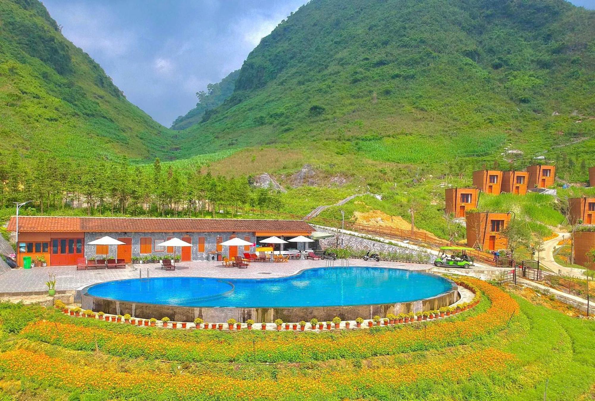 H'mong Village Resort Ha Giang Exteriör bild