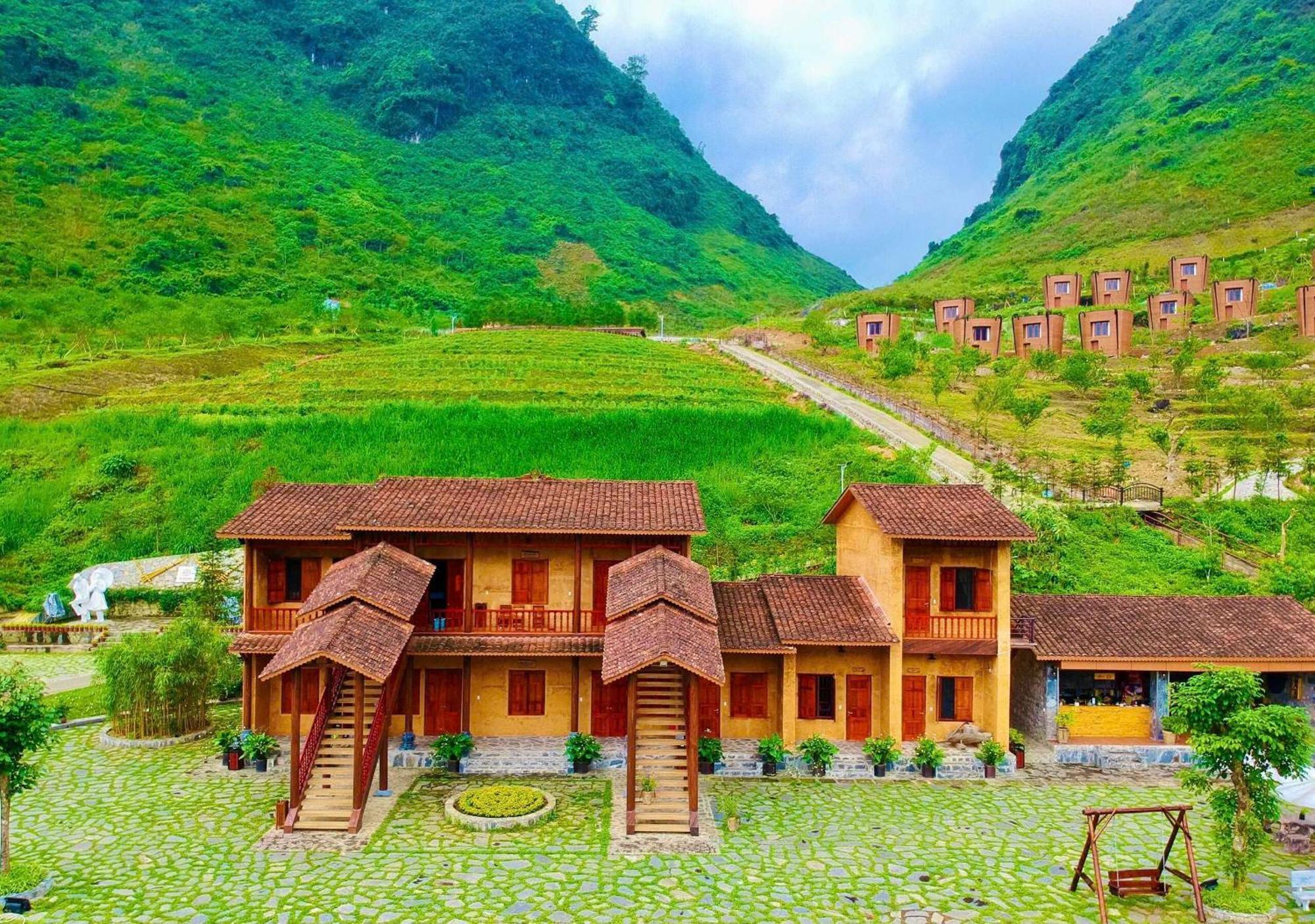 H'mong Village Resort Ha Giang Exteriör bild